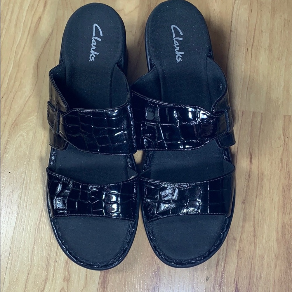 Clarks Black Leather Heeled Sandals Size 8M
